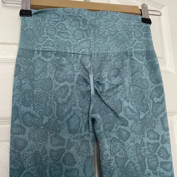 Adapt Animal Seamless Leggings - Iceberg Blue/Thunder Blue XS - Picture 11 of 13